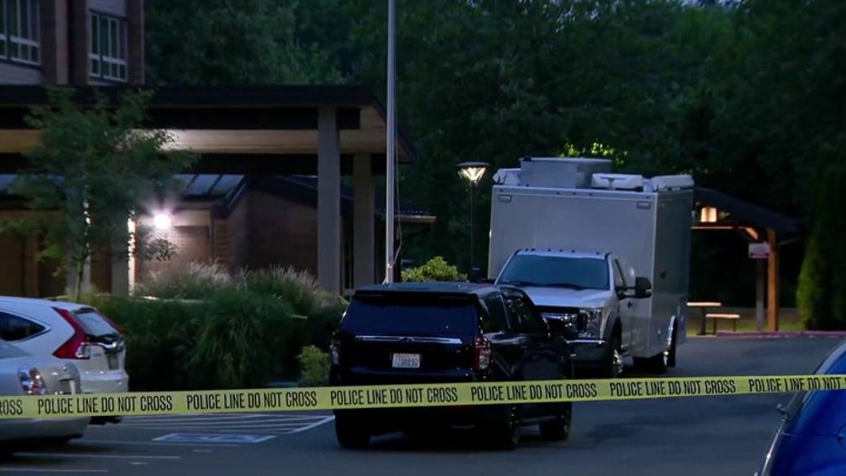 Police are investigating after a woman was found dead and a Renton police officer was stabbed late Monday night. Just before midnight, officers responded to the 100 block of Burnett Avenue South after multiple people called 911 saying they heard breaking glass and other suspicious noises. When officers arrived, a man was spotted in the area and he immediately ran from police. During the chace, the suspect allegedly stabbed the officer in the face with a knife. The officer was taken to the hospital with serious injuries. After bringing the suspect into custody, officers discovered a trail of blood that led them to a room where they found a woman who had been fatally stabbed. Detectives with the Renton Police Department will remain at the scene to investigate and determine the relationship between the suspect and the victim.