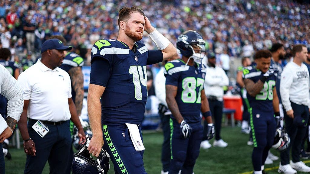 Sam Darnold has muscle injury in hip after leaving Seattle Seahawks opener