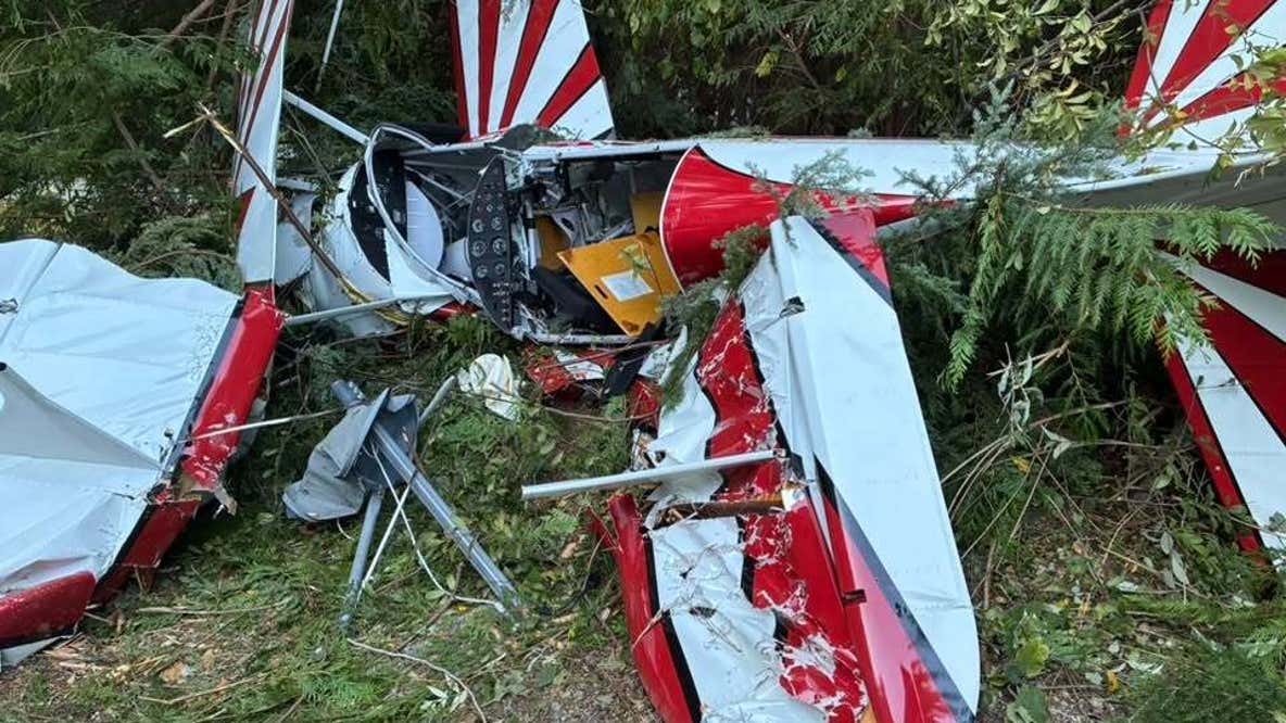 Single-engine plane crashes in Lake Stevens, injures 1