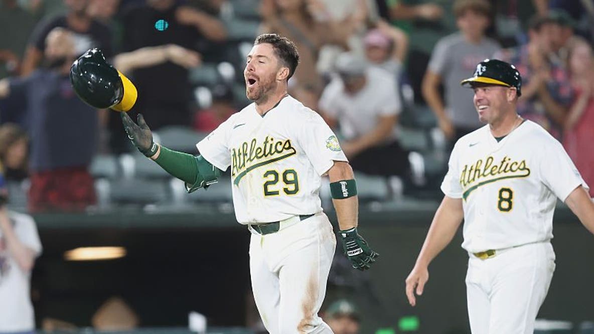 Eduard Bazardo allows walk-off homer to Donovan Walton as Seattle Mariners lose 6-5 in 10 to Athletics
