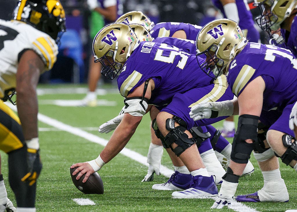 How to watch UW Huskies vs Purdue