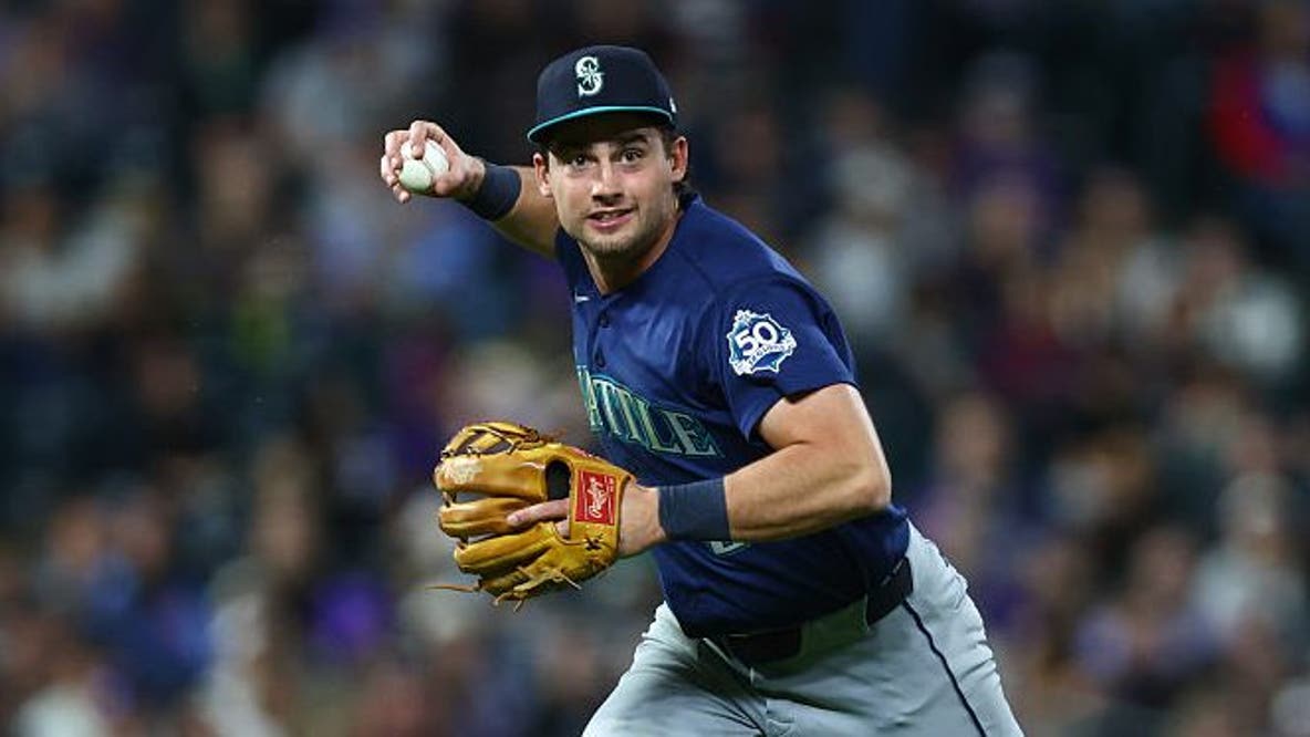 Seattle Mariners' Cole Young a Gold Glove finalist