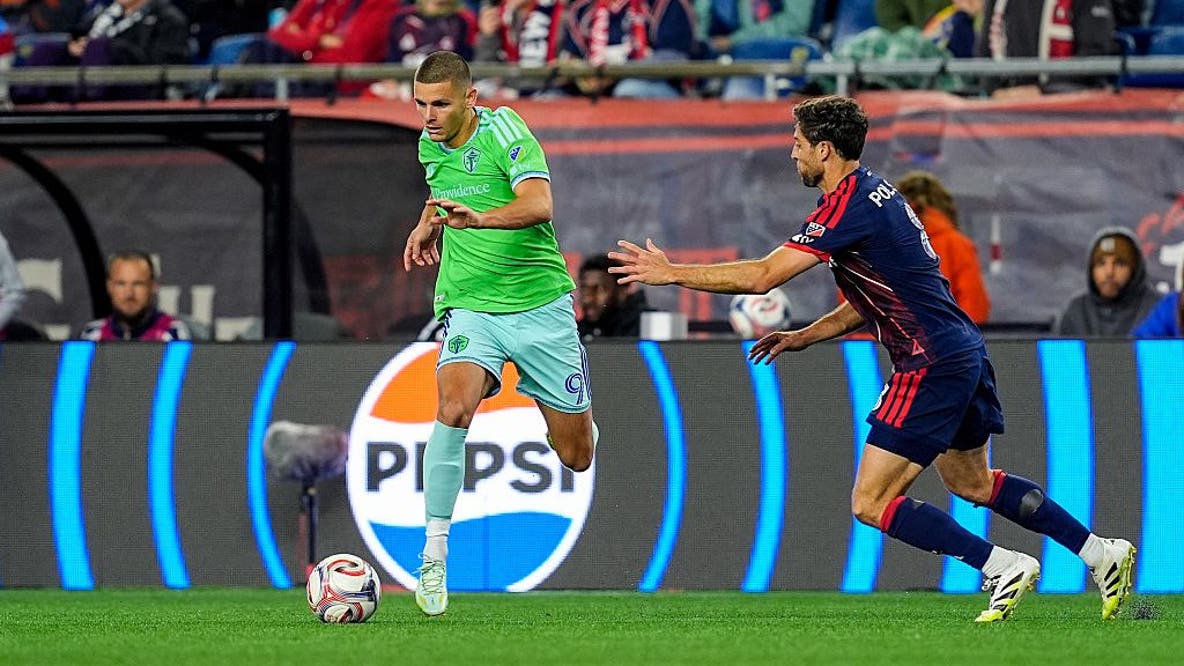Seattle Sounders extend unbeaten streak to 9 with 3-0 win