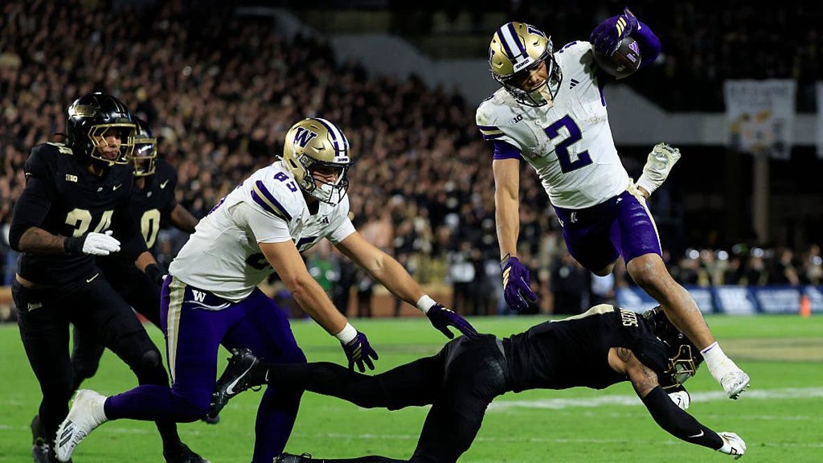 Washington Huskies soar to 38-26 win over Purdue