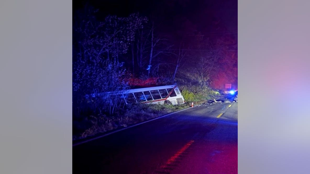 Ocean City, WA woman dies after crashing into bus in Grays Harbor County