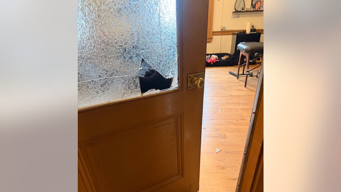 Multiple businesses robbed at Court House Square in Tacoma, WA