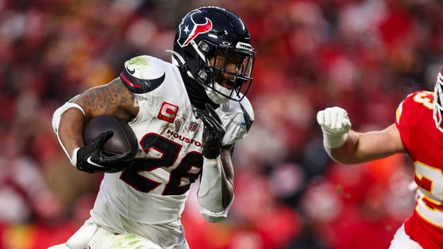 Seattle Seahawks plan to sign Joe Mixon, pending physical