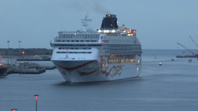 Norwegian cruise ship headed for Cuba comes back to Florida after Trump's travel ban
