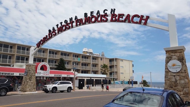 Daytona Beach hotel employees honored for saving 3-year-old boy from drowning