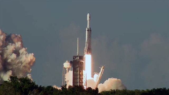 SpaceX preparing for their first nighttime launch