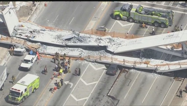 f314b138-S PEDESTRIAN BRIDGE COLLAPSE 5P_00.00.54.28_1521150457607.png-404959-404959.jpg