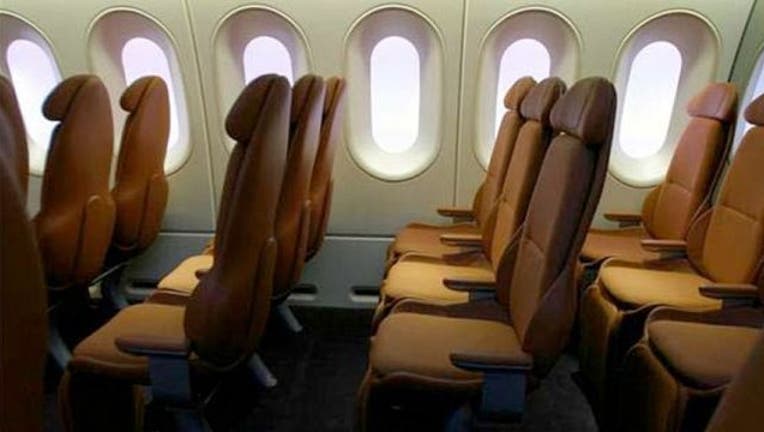 6ba2dc1f-airplane-seats-404023