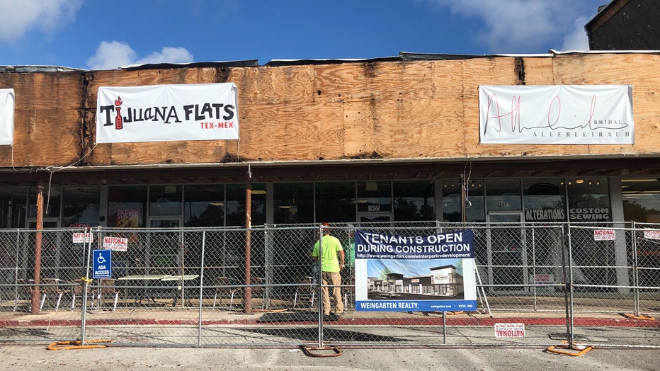 Fire Rescue Winter Park Tijuana Flats Roof Collapses On Victim