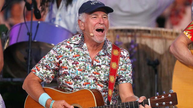 Jimmy Buffett postpones Orlando concert until 2020 due to shoulder surgery
