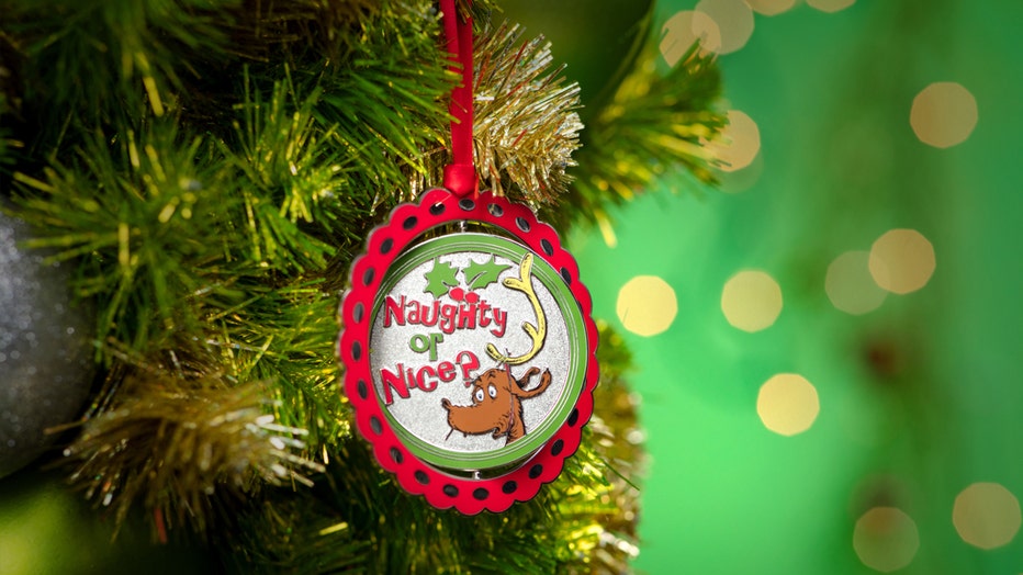 UNIVERSAL-ORLANDO-RESORT-grinch-ornament-112619.jpg