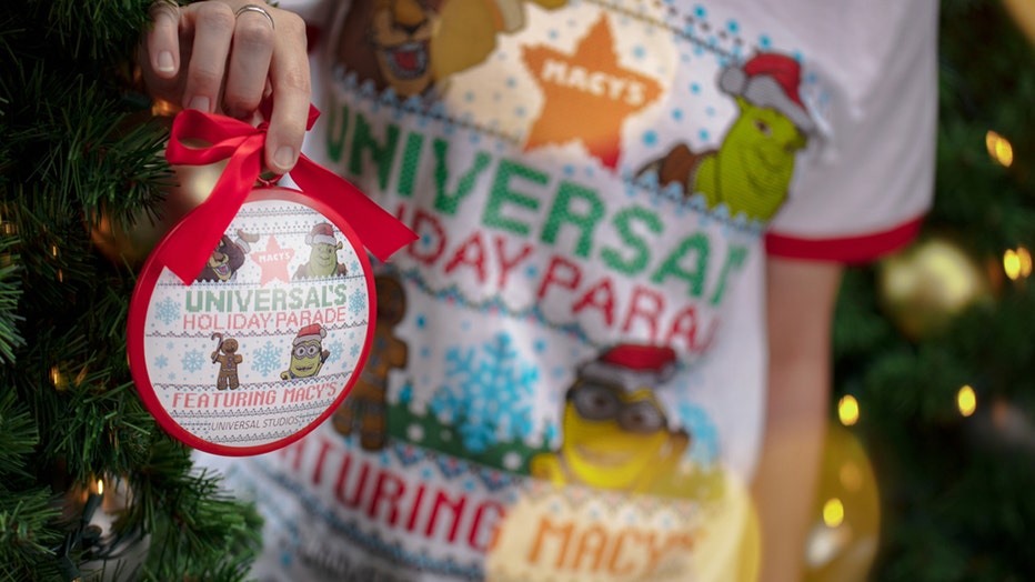 UNIVERSAL-ORLANDO-RESORT-parade-merch-112619.jpg