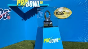 Fans bundle up to meet NFL stars at Pro Bowl Experience