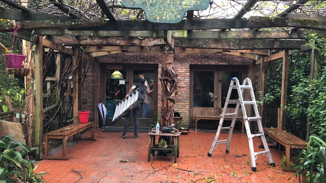 Volunteers help rehab troubled DeLand animal shelter