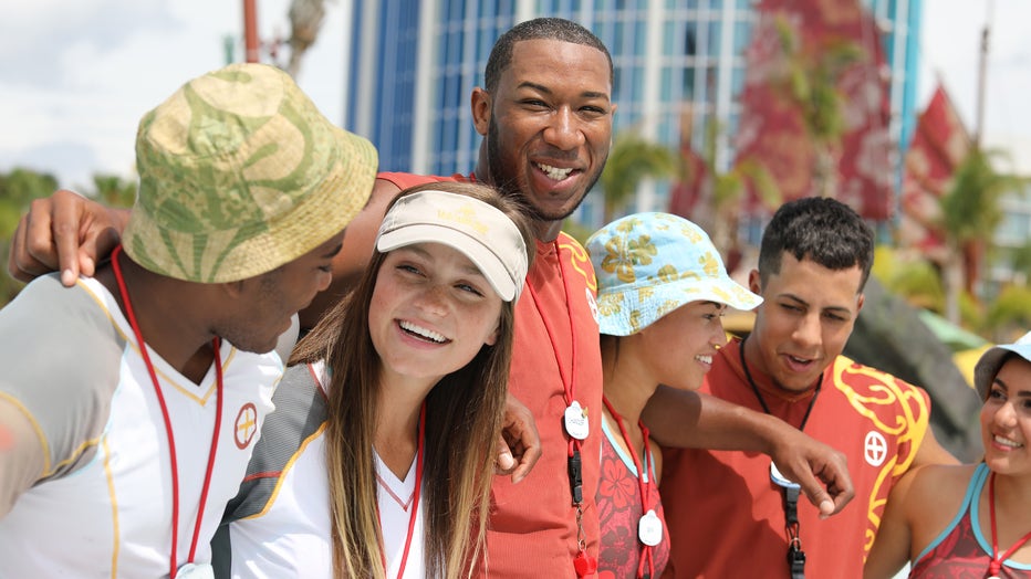 Universal-Orlando-Resort-Begins-Hiring-For-Spring-Break-And-Destination-Wide-Opportunities.jpg