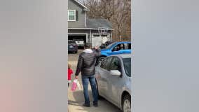 Neighbors celebrate 4-year-old's birthday with parade after coronavirus cancels party