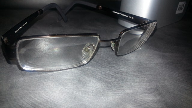 Coronavirus advice for contact lens wearers includes switching to glasses