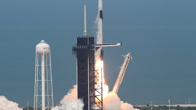 SpaceX's Starlink launch scrubbed to give more time for pre-launch checkouts