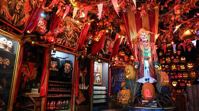 Universal Orlando opens Halloween Horror Nights Tribute store