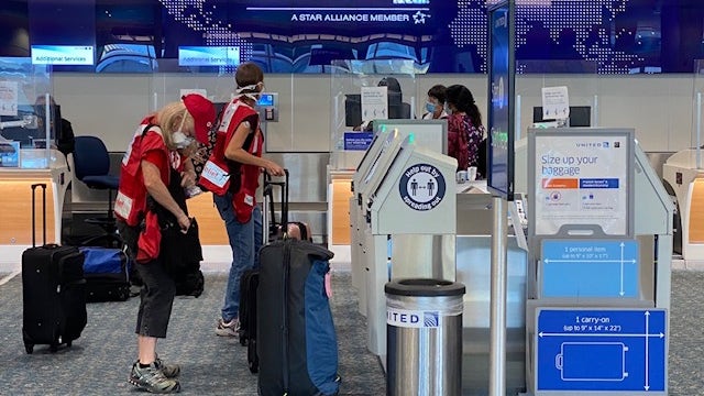 2 American Red Cross volunteers deploy to Texas, Louisiana ahead of Hurricane Laura