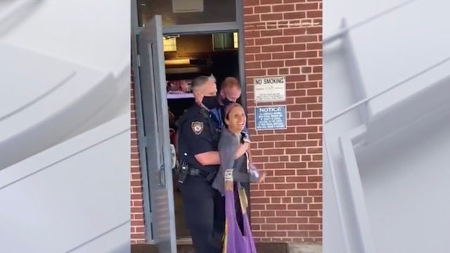 Maskless moms kicked out of Volusia school board meeting