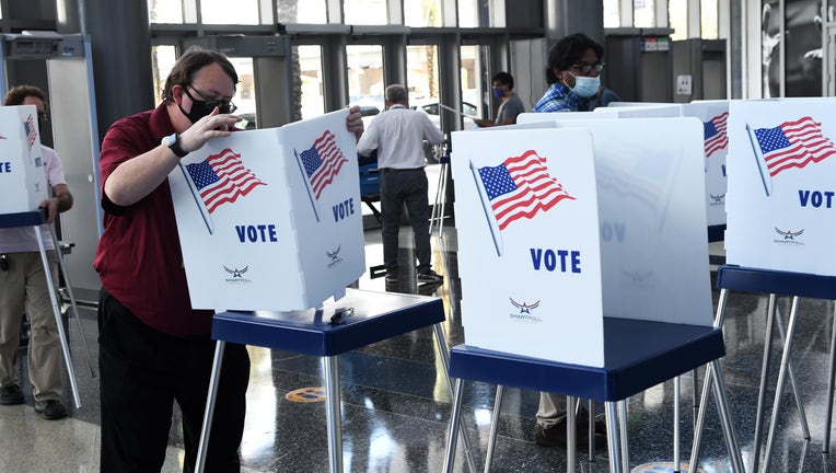 GETTY-Amway-Center-early-voting.jpg