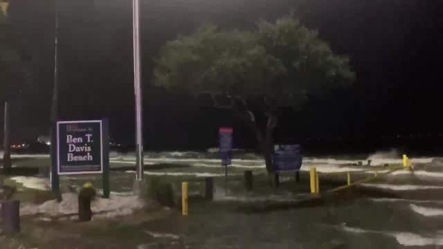 VIDEO: Eta leaves Florida neighborhoods under water