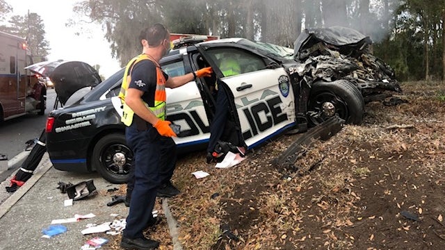 Officer involved in crash with driver in Ocala