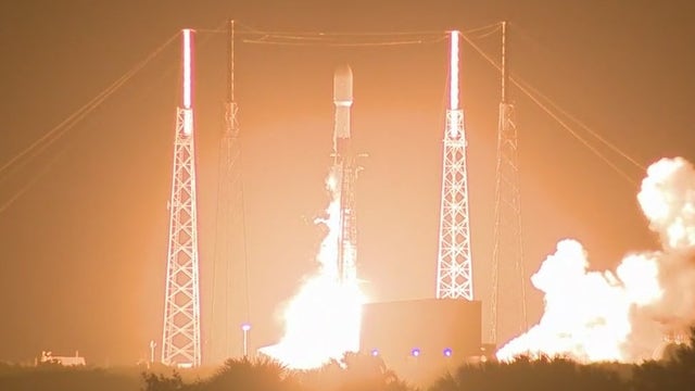 SpaceX launches Falcon 9 but loses first stage booster at sea