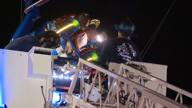 2 riders pulled from slingshot attraction in Kissimmee after 'malfunction,' officials say