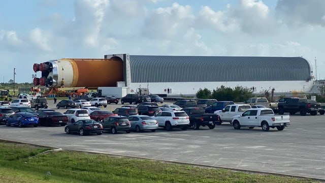 NASA's SLS rocket moves to Vehicle Assembly Building