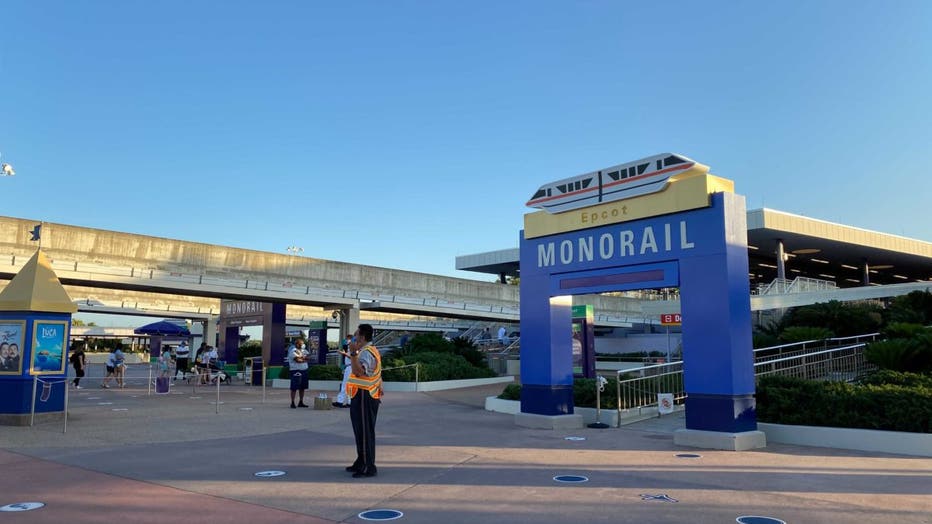 WDWNT-epcot-monorail-archway-1-042821.jpeg.jpg