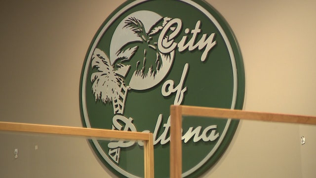 Deltona city commissioners vote to keep metal detectors