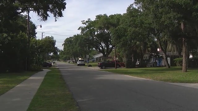New Smyrna Beach raising homes to prevent flooding