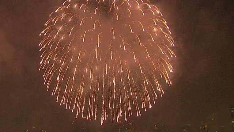 04187815-fireworks2