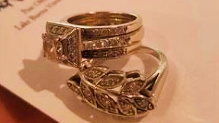 missing-rings-marty-3.jpg