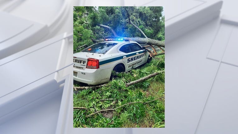 Gilchrist-deputy-tree-fall-Elsa