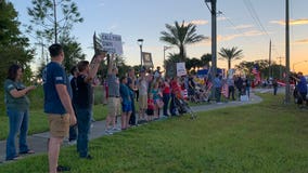 Florida aerospace workers protest federal COVID-19 vaccine mandate