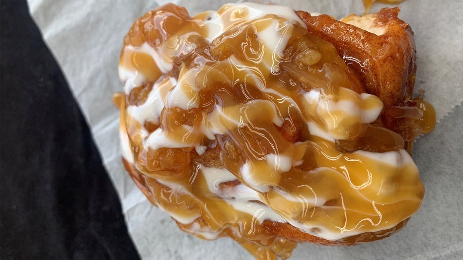 CARAMEL-APPLE-CINNAMON-ROLL.jpg
