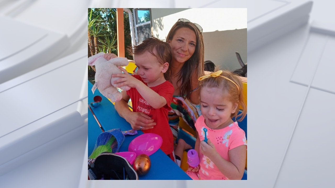 Police: Mom, two children found dead in car in Melbourne - Vimarsana News