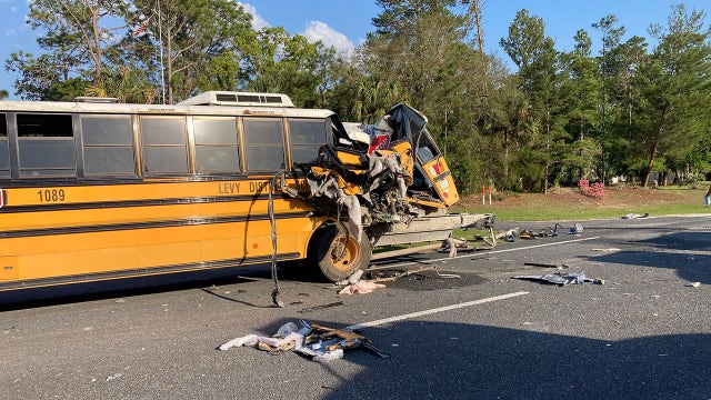 FHP: 5 students injured when tractor-trailer slams into school bus in Levy County