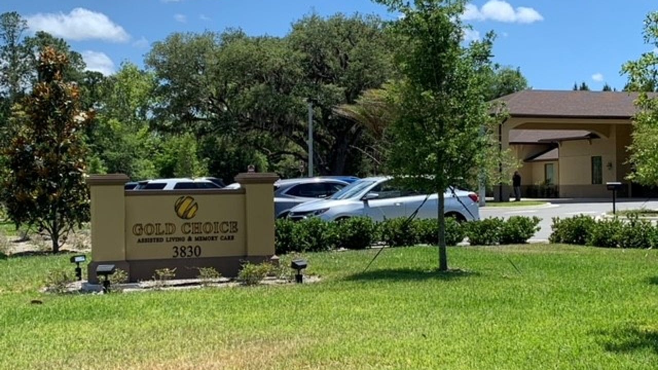 Man admits to beating, killing older woman at Florida assisted living center, deputies say - Vimarsana News