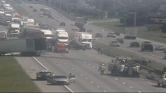 Portions of I-75 shut down in Marion County due to tractor-trailer crash