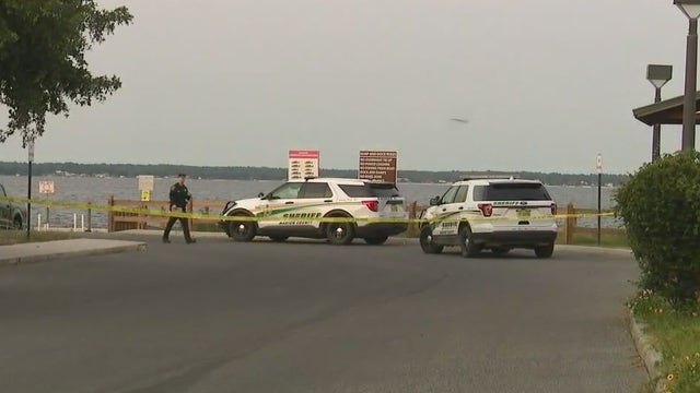 Body recovered of man believed to have fallen off boat in Lake Weir, officials say