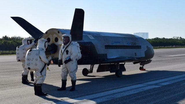 Secretive robot spaceplane breaks own record: 781 days in space