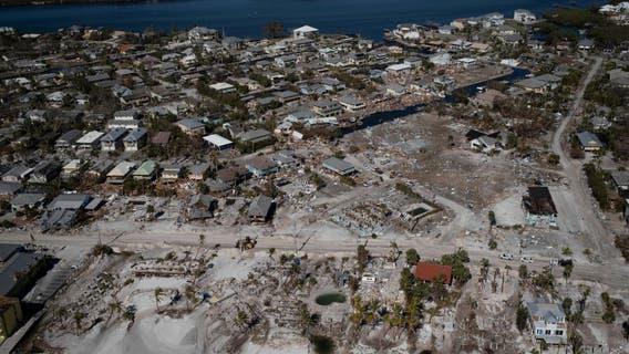 Hurricane Ian briefly attained Category 5 intensity off Florida's Gulf Coast, NHC says